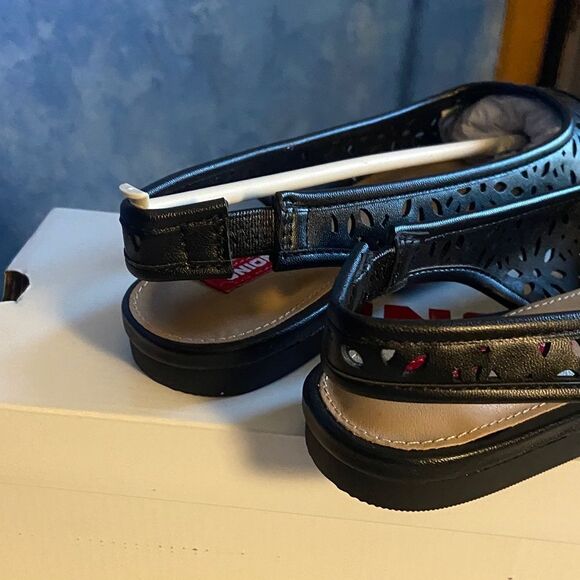 UNIONBAY Women's Black Cut-Out Slingback Flats, sz 6.5m, SL2-129S012 - Picture 2 of 5